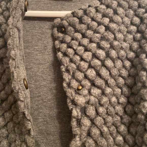 Gray Jacket - Picture 2 of 4